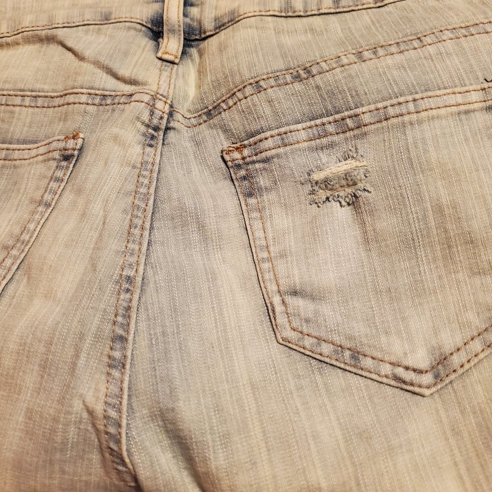 Womans Jeans